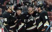 НХЛ. Успех Анахайма, крупная победа Колорадо, сила Бостона и Детройта