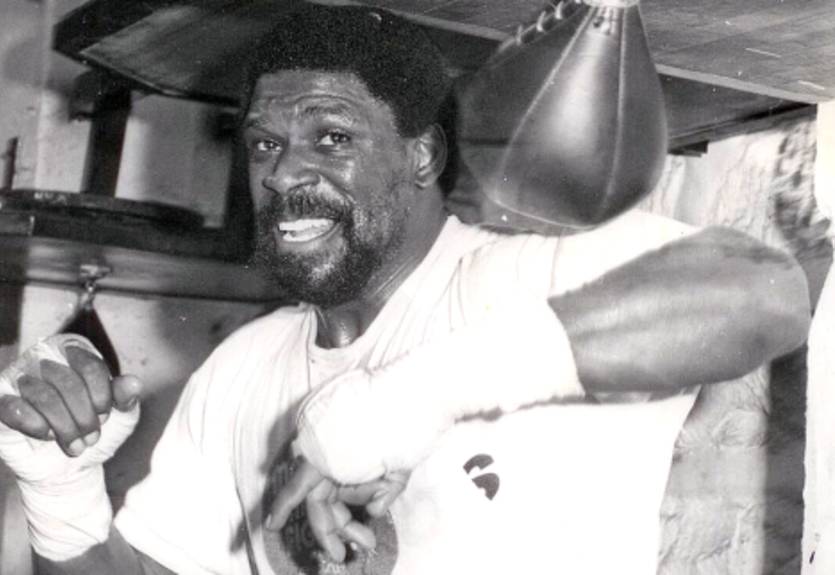 Умер известный боксер Рон Лайл