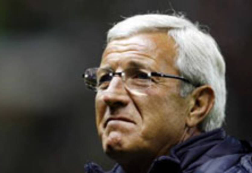 Липпи хочет вновь возглавить сборную