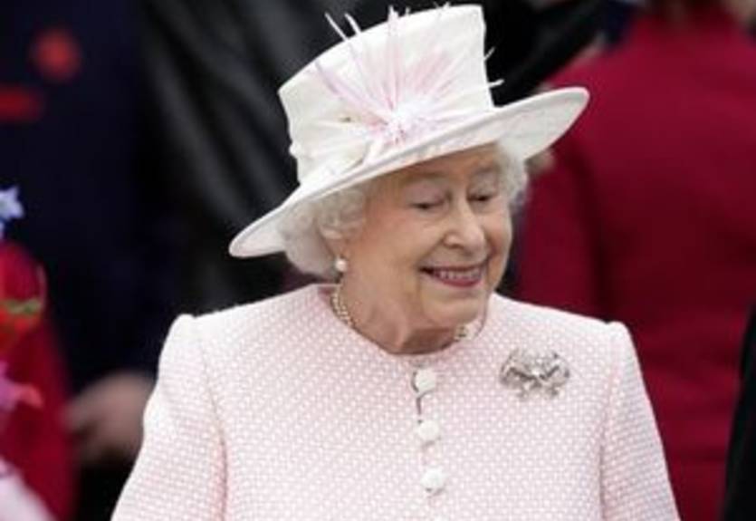 Состоятельные болельщики смогут жить на ОИ-2012 в палатах королевы Анны