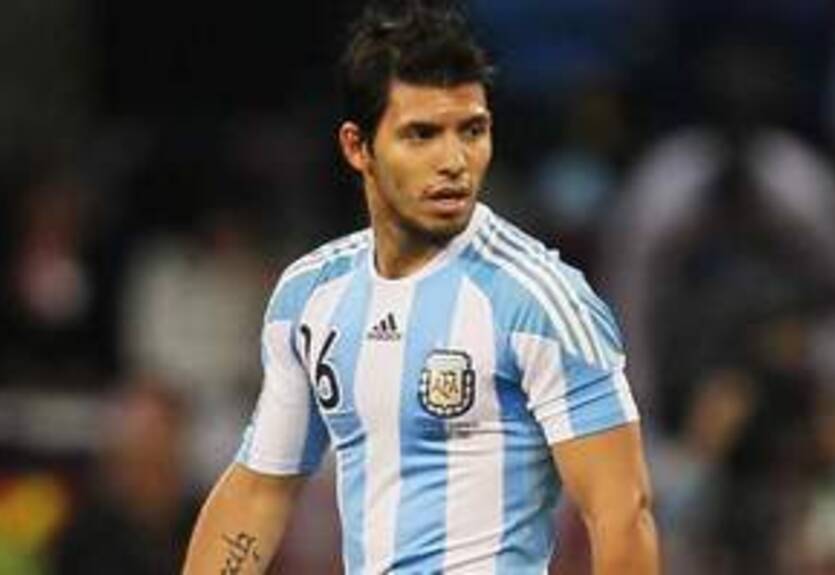 Агуэро может не сыграть против Боливии