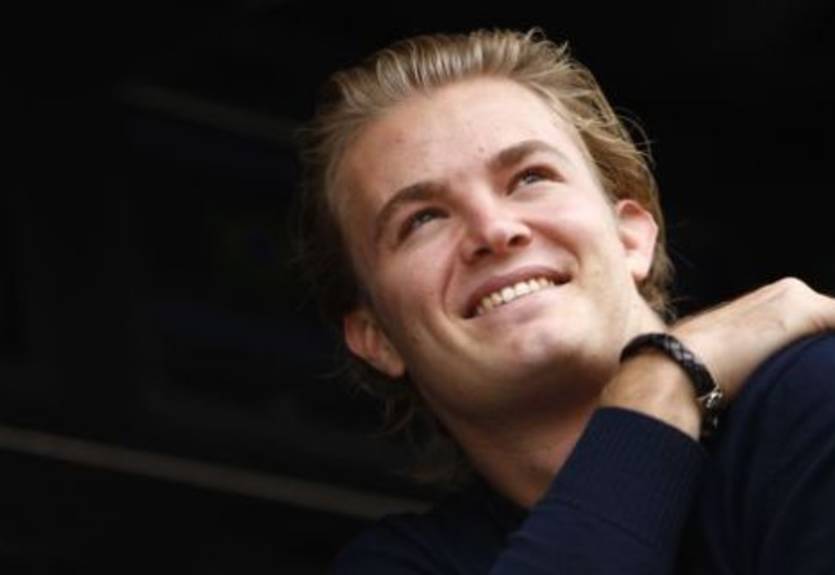 Росберг продлил контракт с Мерседесом