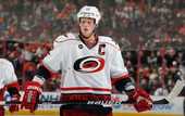 НХЛ. В Каролине не знают, что случилось со Стаалом