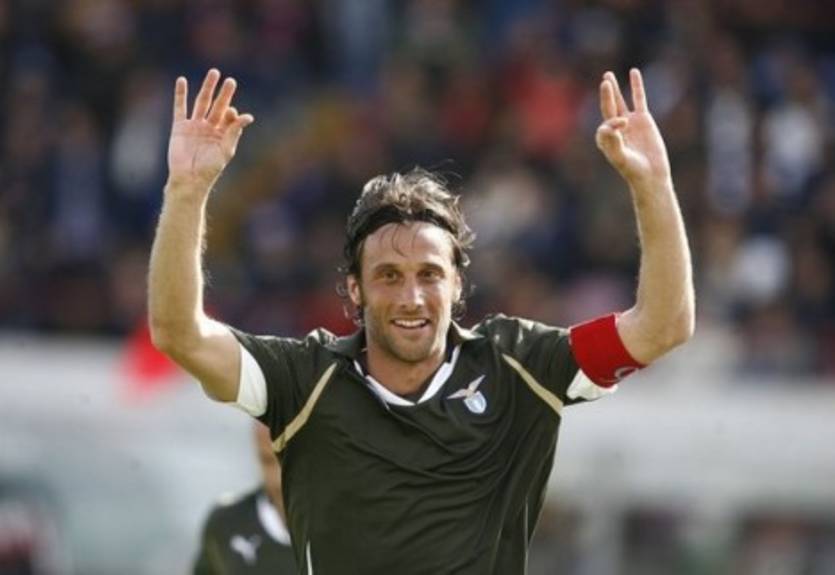 Полузащитнику Лацио будет сделана операция