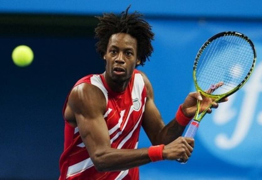 Валенсия (ATP). Монфис шагает дальше