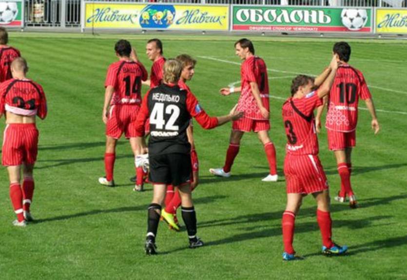 Волынь побеждает в Алчевске