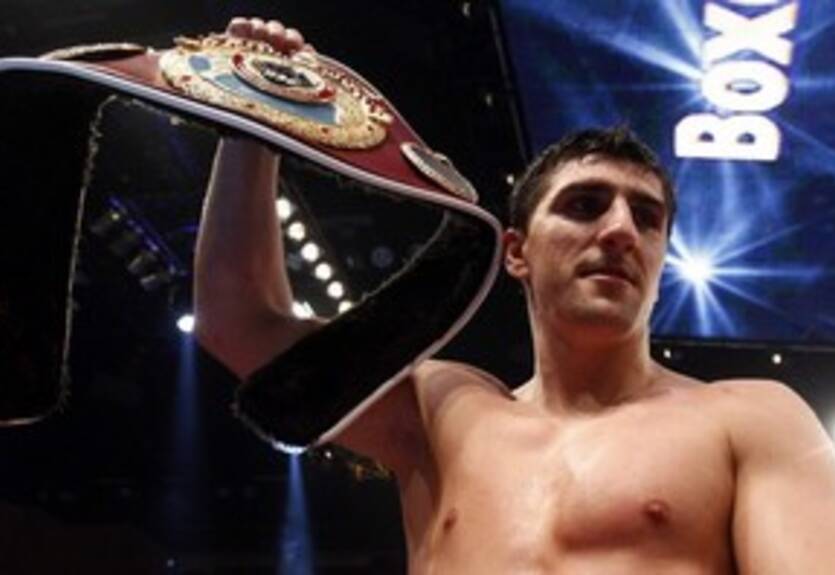 Хук нокаутировал Росси