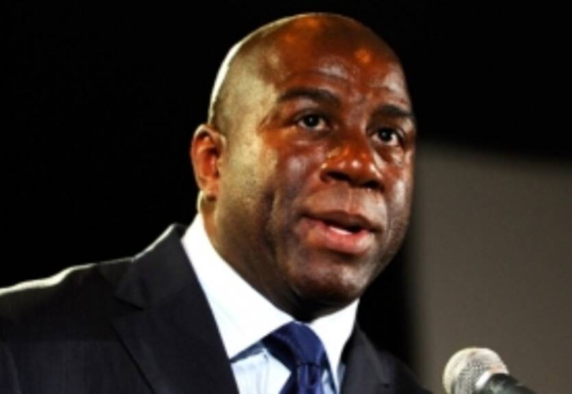 Джонсон: "Брайант — пять перстней, Джеймс — ноль"