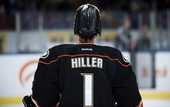 НХЛ. Хиллер признан первой звездой дня