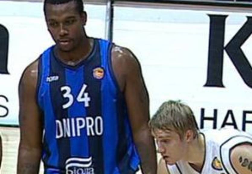 Остин продолжит карьеру в Иране