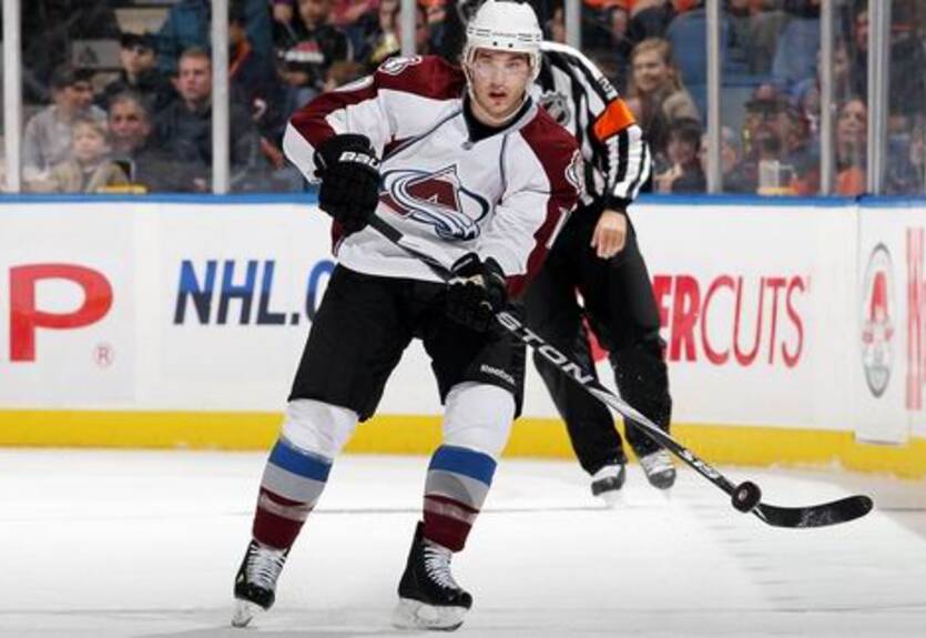 НХЛ. Защитник Колорадо обменян в Анахайм