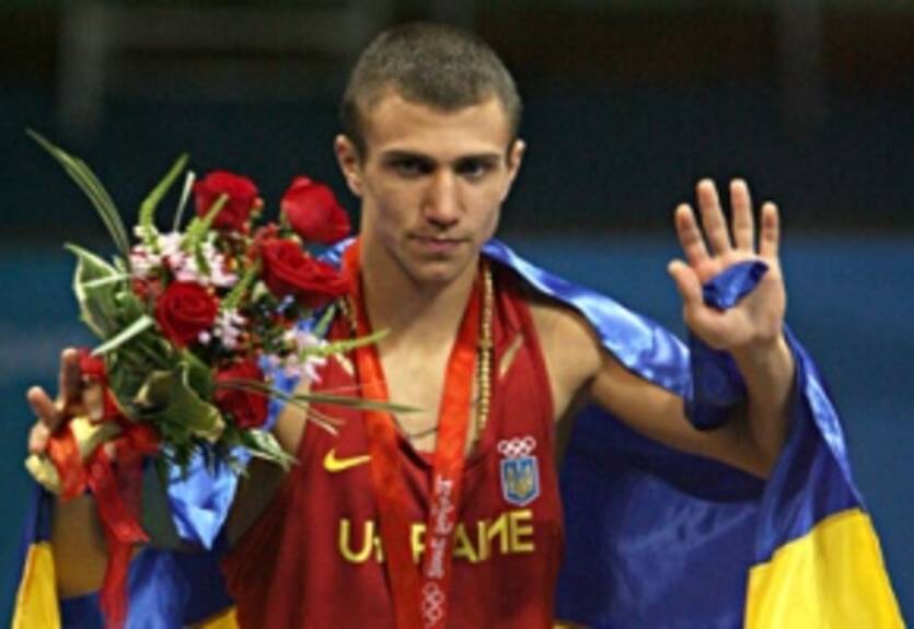 Ломаченко проиграл, но вышел в 1/4 финала+ВИДЕО