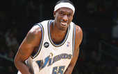 Бостону интересен Джош Ховард