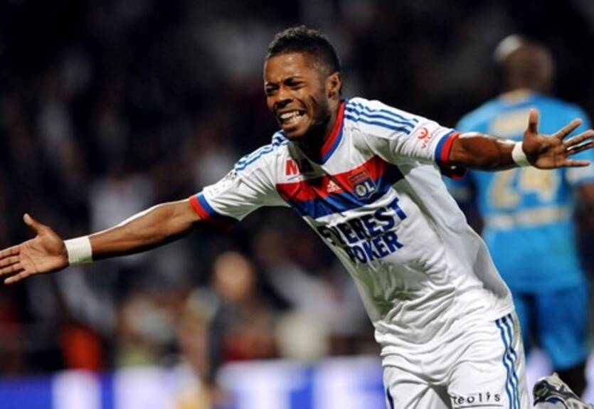 Бастос остается в Лионе до лета 2015 года