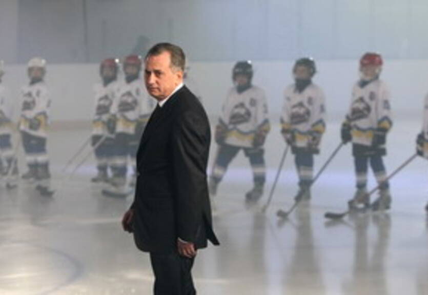 Колесников: "Нужно активней работать над воспитанием юных хоккеистов"