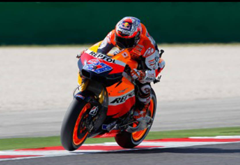 MotoGP. Гран-при Сан-Марино. Практика № 1. Стоунер вырывает победу