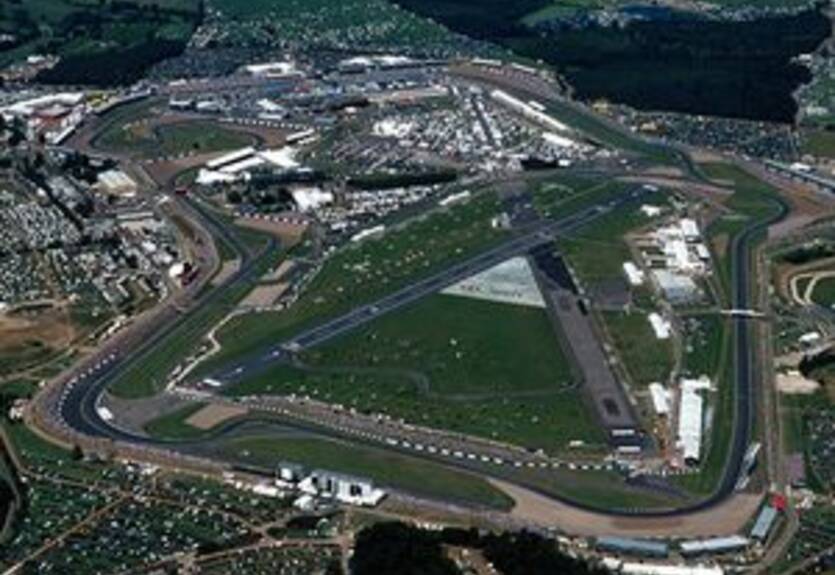 Сильверстоун отдадут за 400 миллионов