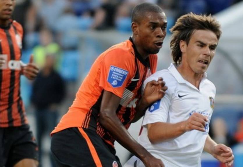 Фернандиньо дисквалифицировали на одну игру