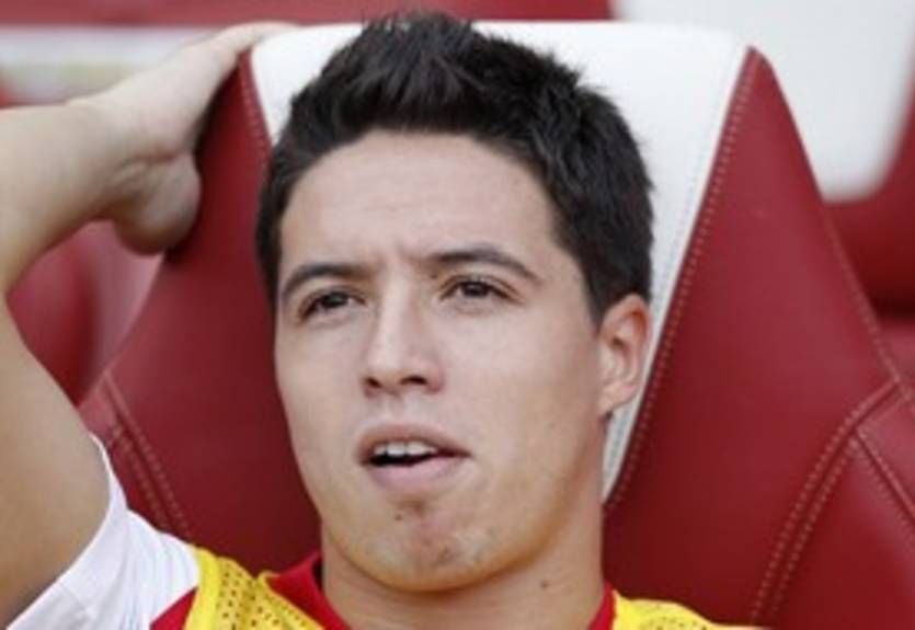 Насри опроверг слухи об уходе