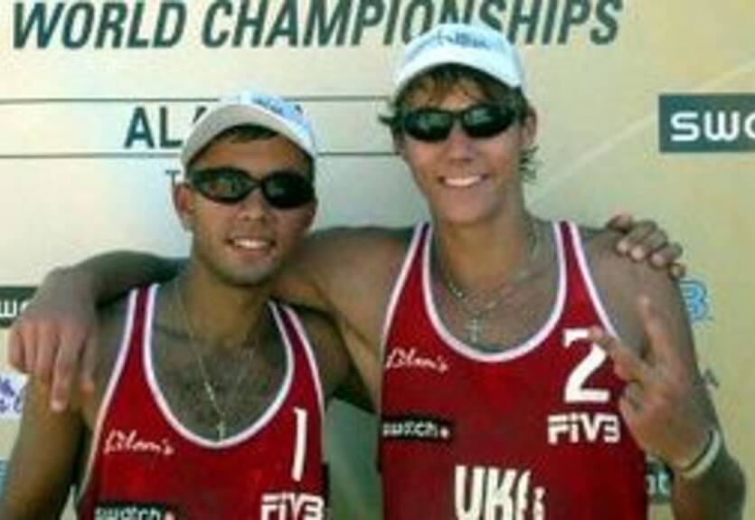 Универсиада. Пляжный волейбол. Украинцы начинают с побед