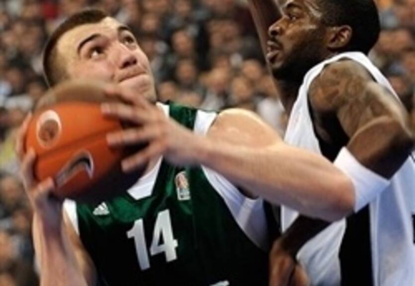 Пекович согласовал условия контракта с Партизаном