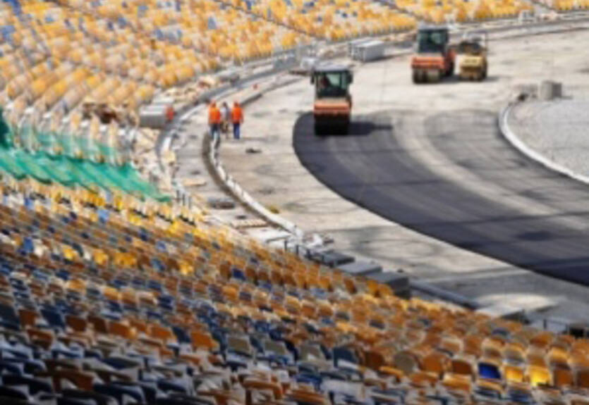 На Олимпийском установлены четверть мембраны и 20 тысяч сидений