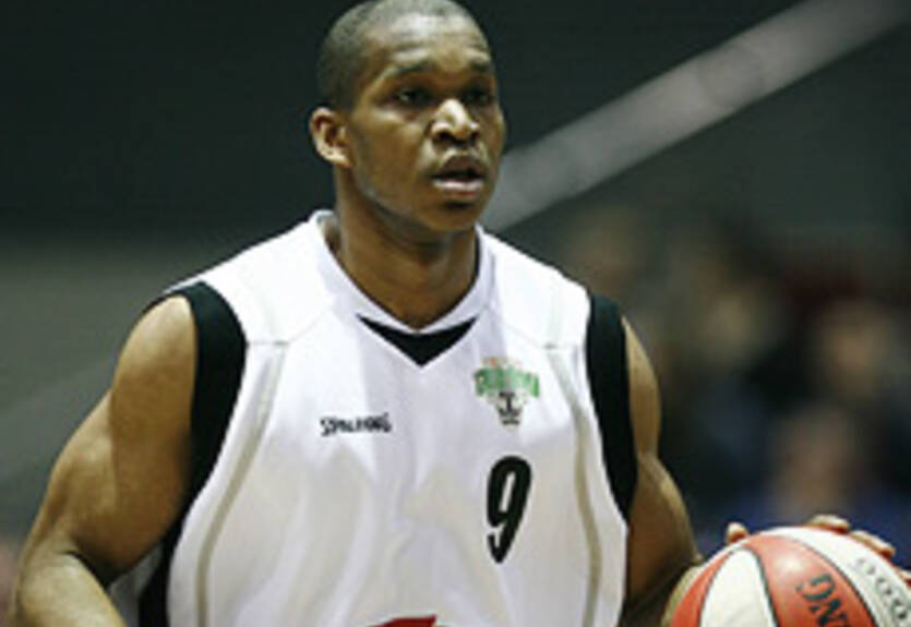 Спартак-Приморье подписал двух новичков