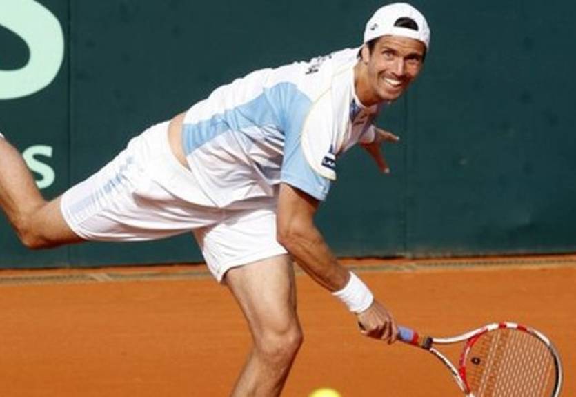 Китцбюэль (ATP). Чела уверенно идет к титулу
