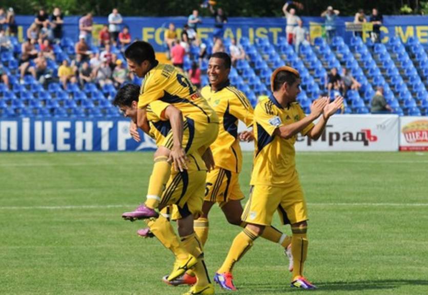 Металлист забивает три "сухих" мяча Волыни