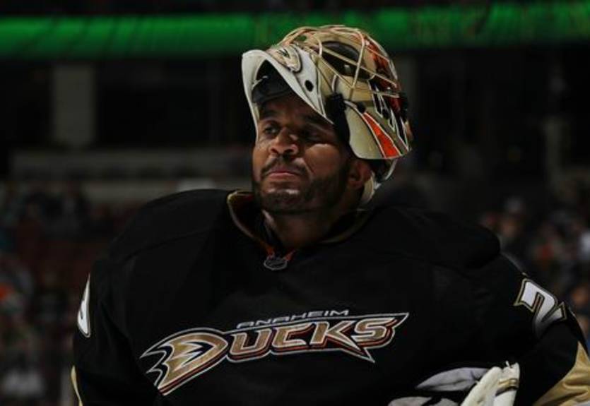 НХЛ. Эмери пригласили в тренировочный лагерь Чикаго