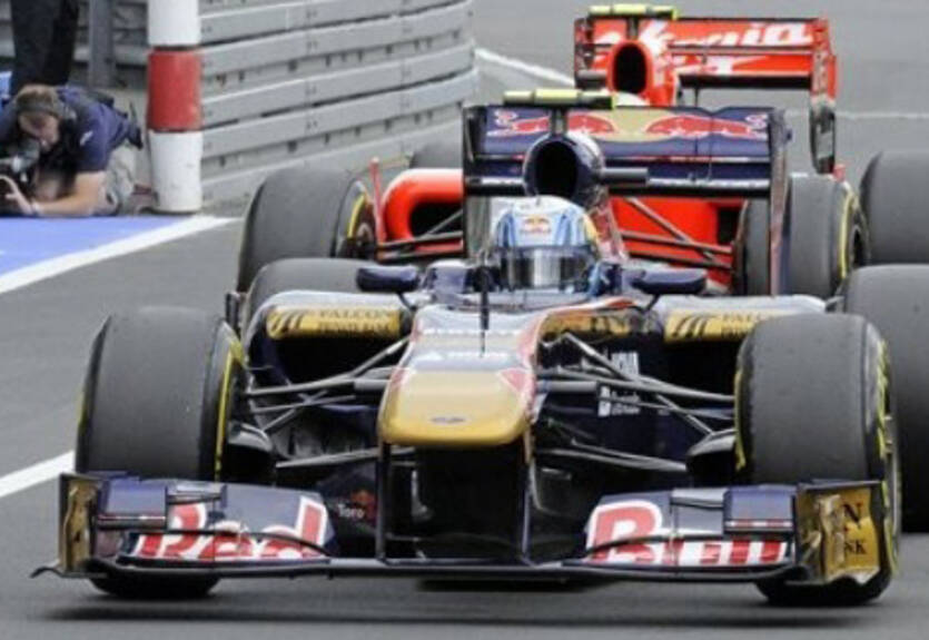 Гран-при Германии. Практика № 2. Уэббер лидирует