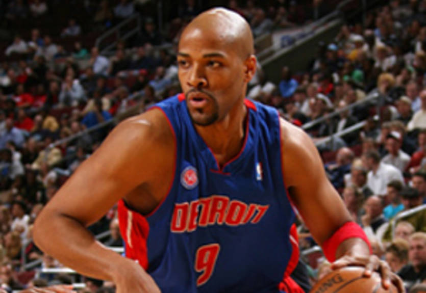 Хэйс согласовал условия контракта с Красными Крыльями