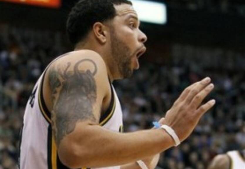 Бешикташ подтвердил подписание Уильямса