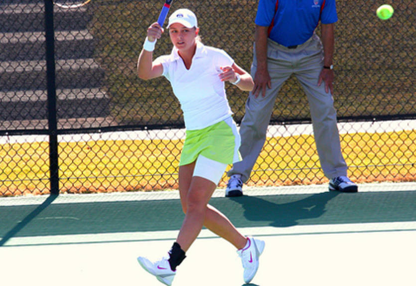 Лужанская вышла в четвертьфинал в Канаде