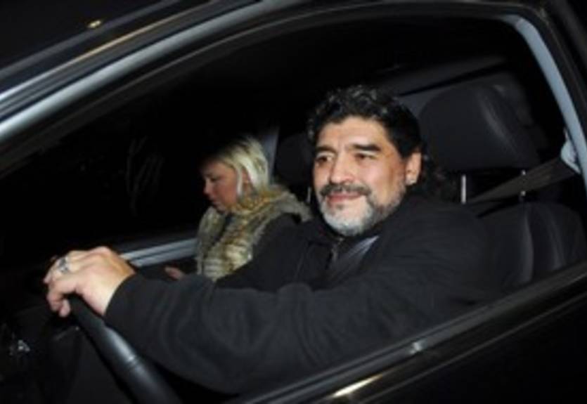 Марадона попал в аварию