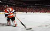 НХЛ. Филадельфия желает обменять Бобровского