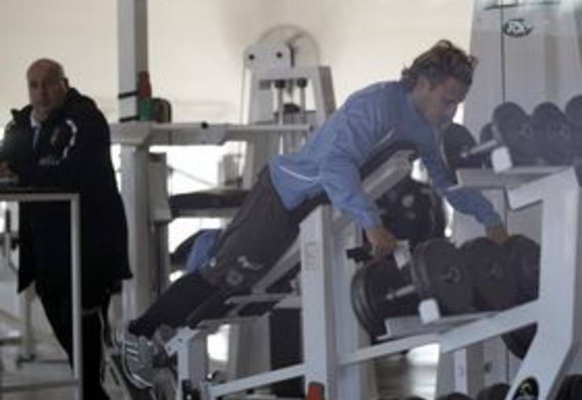 Форлан не собирается уходить из Атлетико