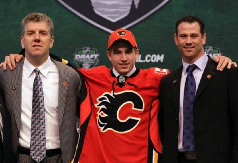 НХЛ. Калгари: контракт с игроком драфта-2011