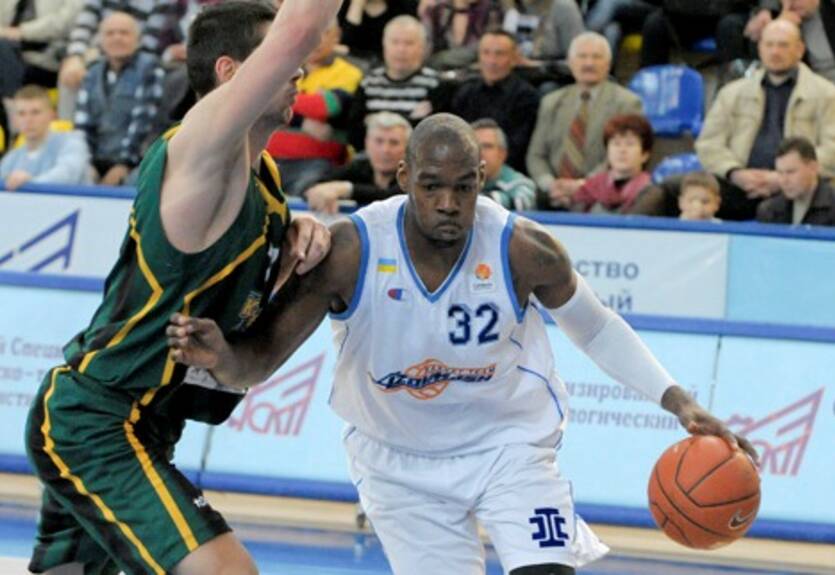 Чарльз Томас — игрок БК Днепр