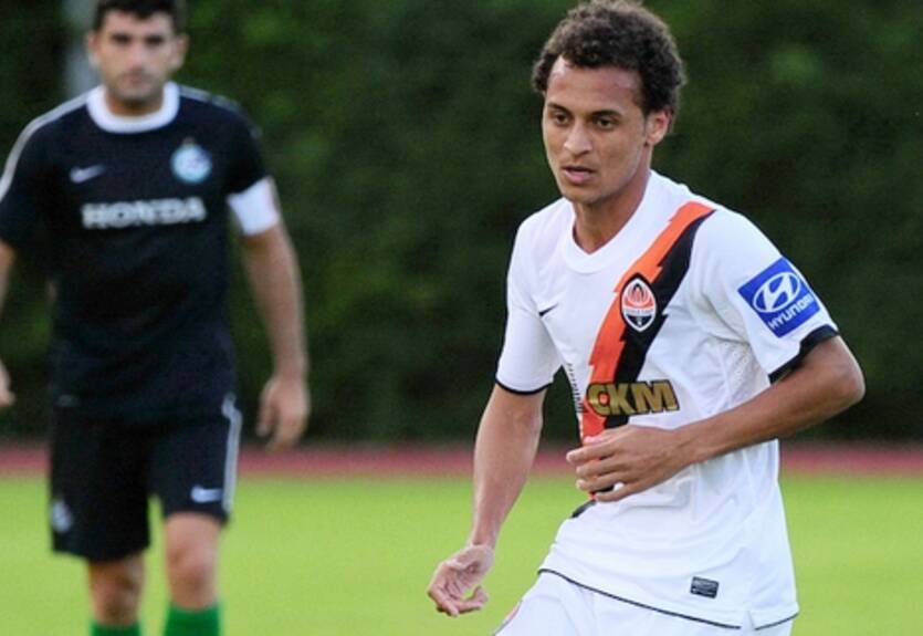 Чемпион Албании Шахтеру не помеха