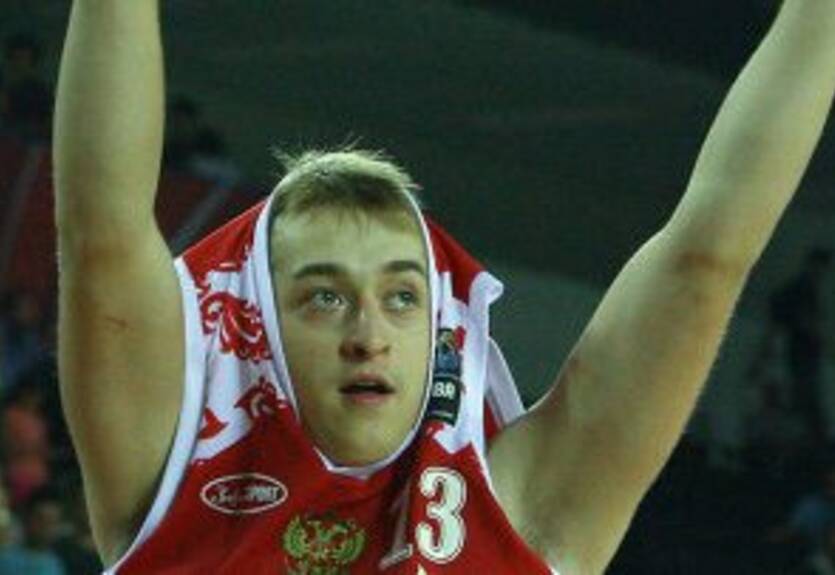 Химки: сохранили Фридзона, подписали Хвостова