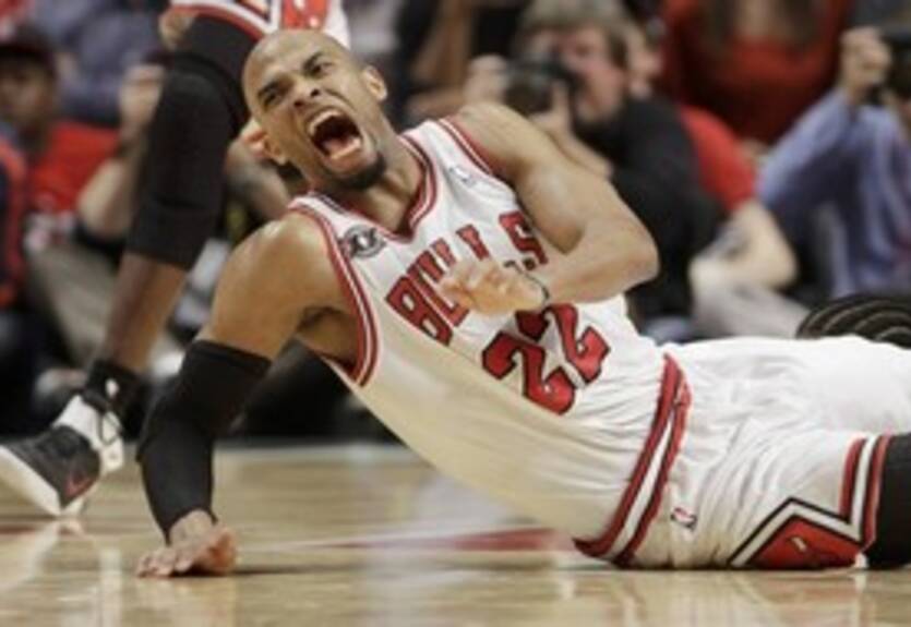 Буллз продлили отношения с Гибсоном