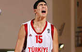 Кантер хочет сыграть за Турцию на Евробаскете