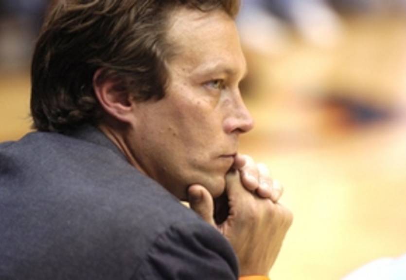 Миннесота провела переговоры с тренером Филадельфии