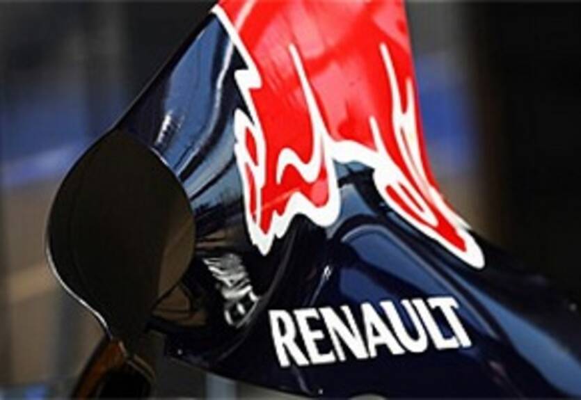 Ред Булл планирует продлить контракт с Рено