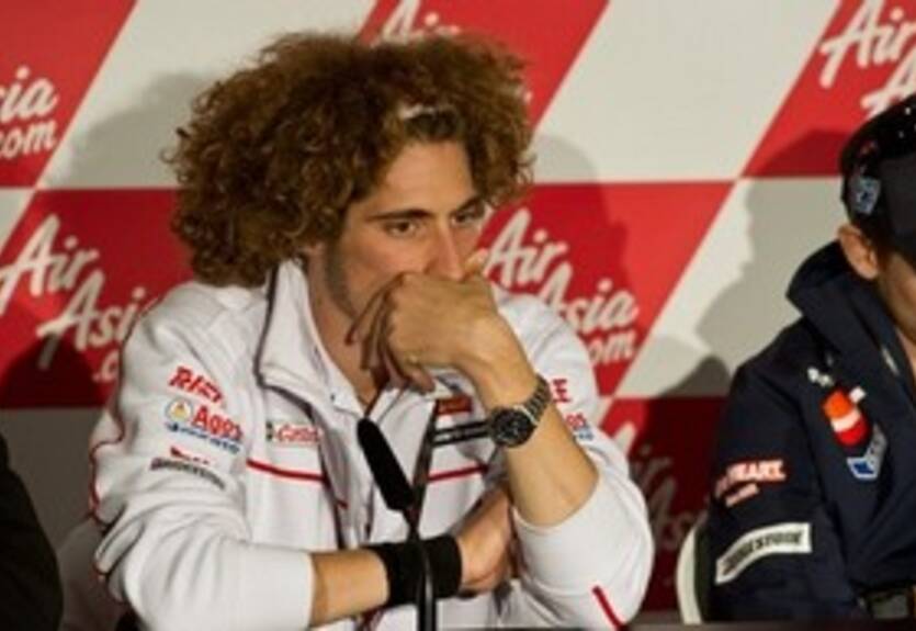 MotoGP. Симончелли: "Очень жаль, что попал в аварию"