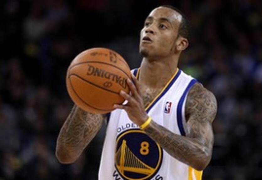 Эллис просит об обмене