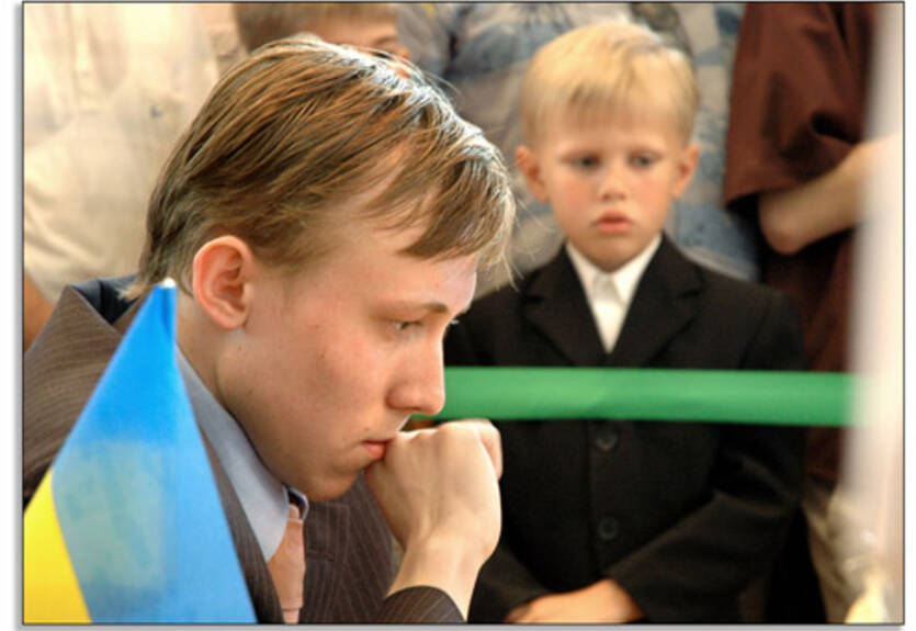 Шахматы. Пономарев удерживает лидерство