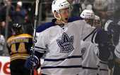 НХЛ. Торонто переподписал защитника