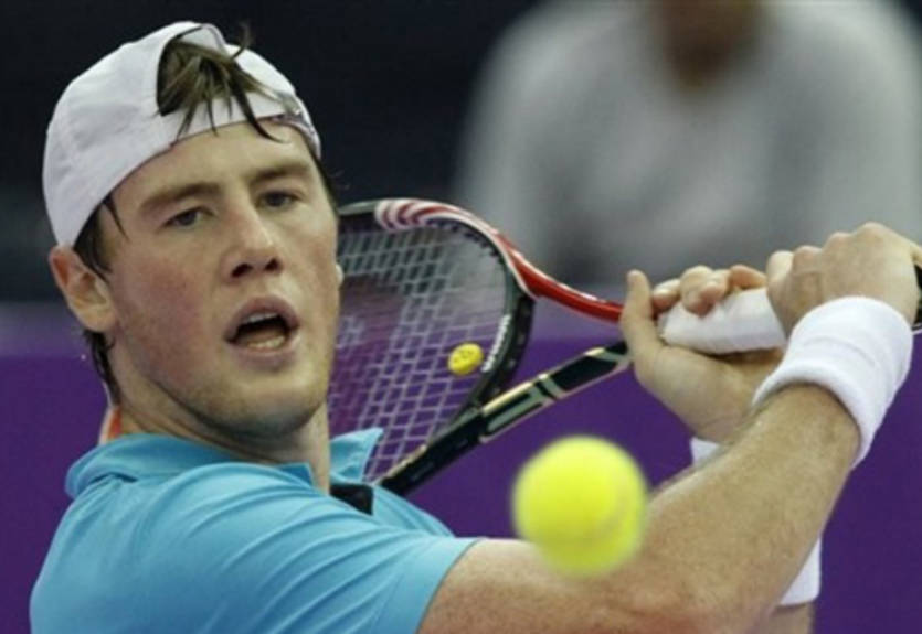 Марченко переиграл Жиля и вышел во второй круг в Великобритании